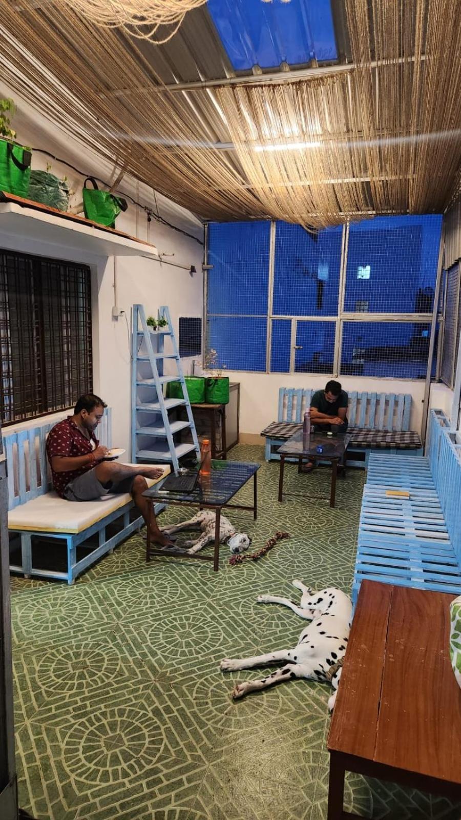 ורנאסי Banaras Gully House 500 Ft From The Ghats מראה חיצוני תמונה