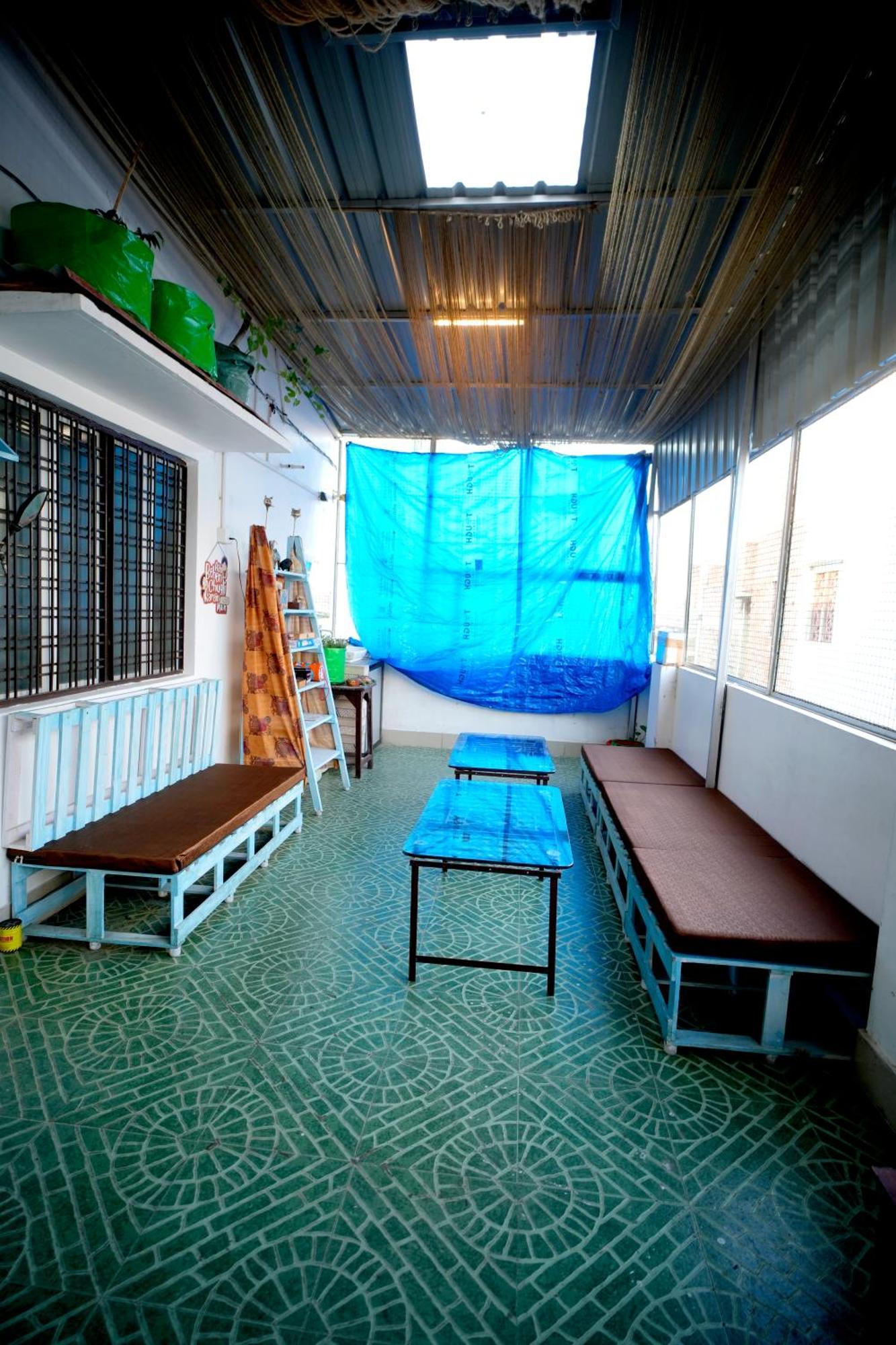 ורנאסי Banaras Gully House 500 Ft From The Ghats מראה חיצוני תמונה