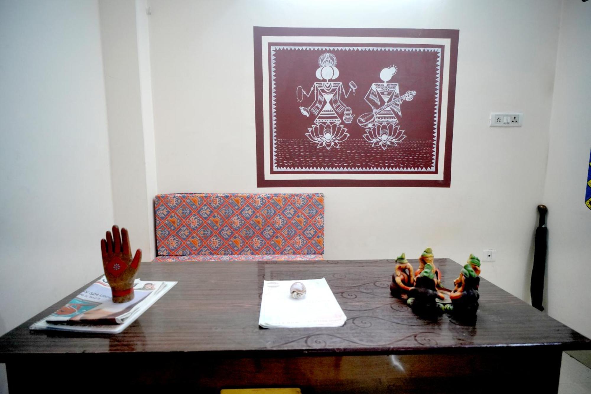 ורנאסי Banaras Gully House 500 Ft From The Ghats מראה חיצוני תמונה